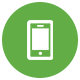 Weißes Smartphone auf grünem Kreis